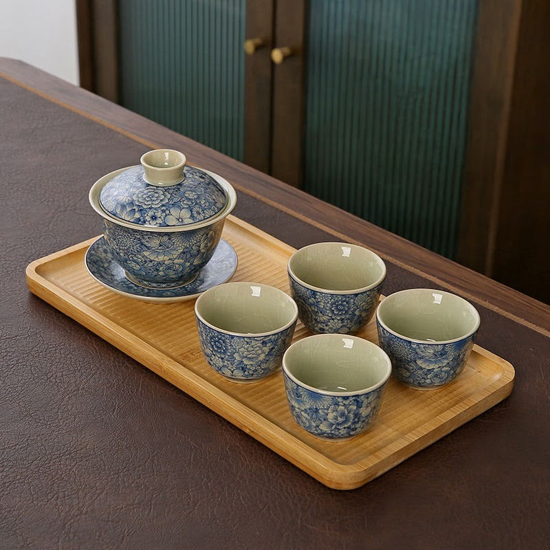 Millefleur | Traditional Blue and White Teapot and Cups with Vintage Floral Pattern | Gongfu Tea Set