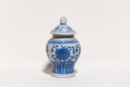 Collector's Jingdezhen Tea Caddy | Authentic Antique "567-Era" Jingdezhen Blue & White "General's Jar" Tea Caddy with Lotus Scroll